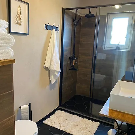 Dremcice -ceske Stredohori Semesterbostad