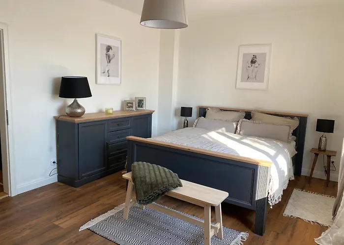 Dremcice -ceske Stredohori Holiday home *